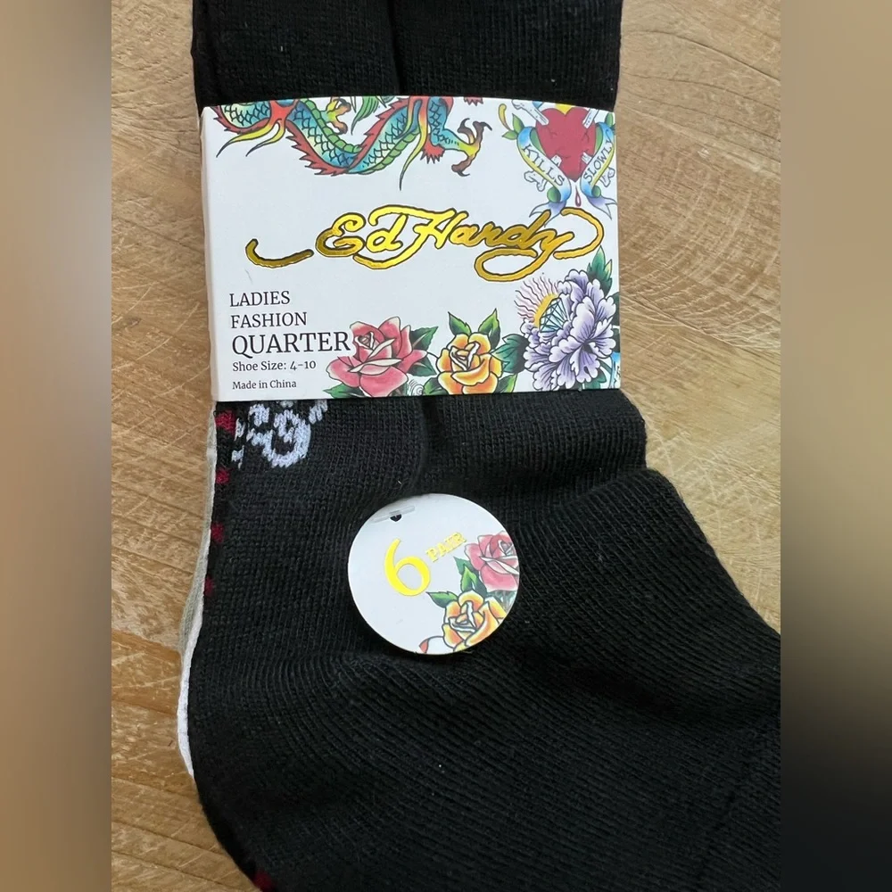 Ed Hardy Ladies Fashion Quarter Socks 6 Pair New